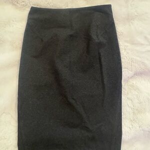 Elegant dark grey Pencil Skirt (guess by Marciano)